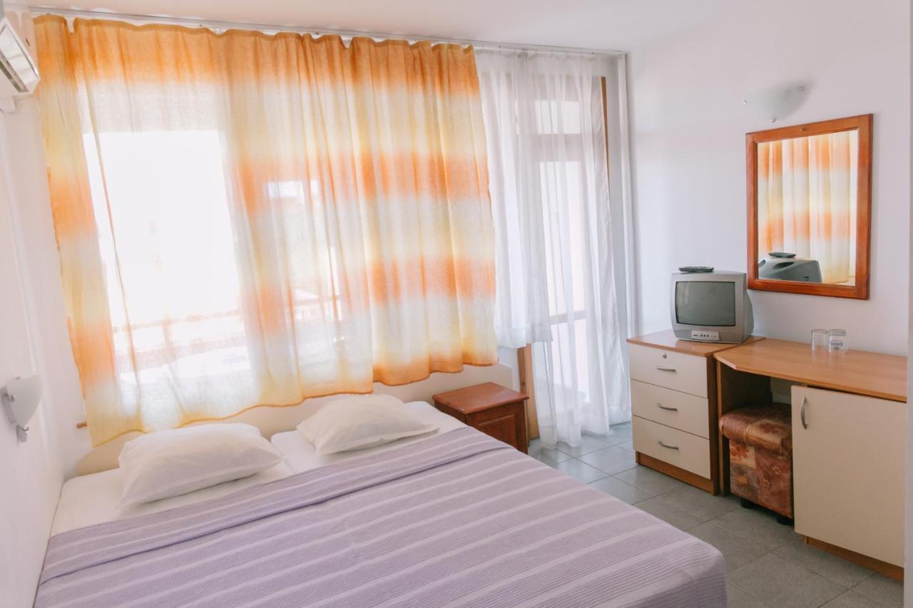 Hronos Hotel Nesebar Exterior photo